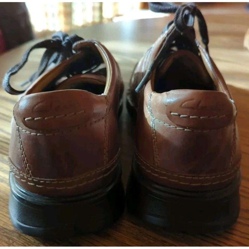 Clarks Shoes Mens 8.5 M Casual Lace Up Oxford Brown Distressd‎ Leather